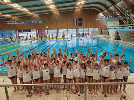 Dubrovački plivači osvojili 17 medalja na Regionalnom prvenstvu u Zadru